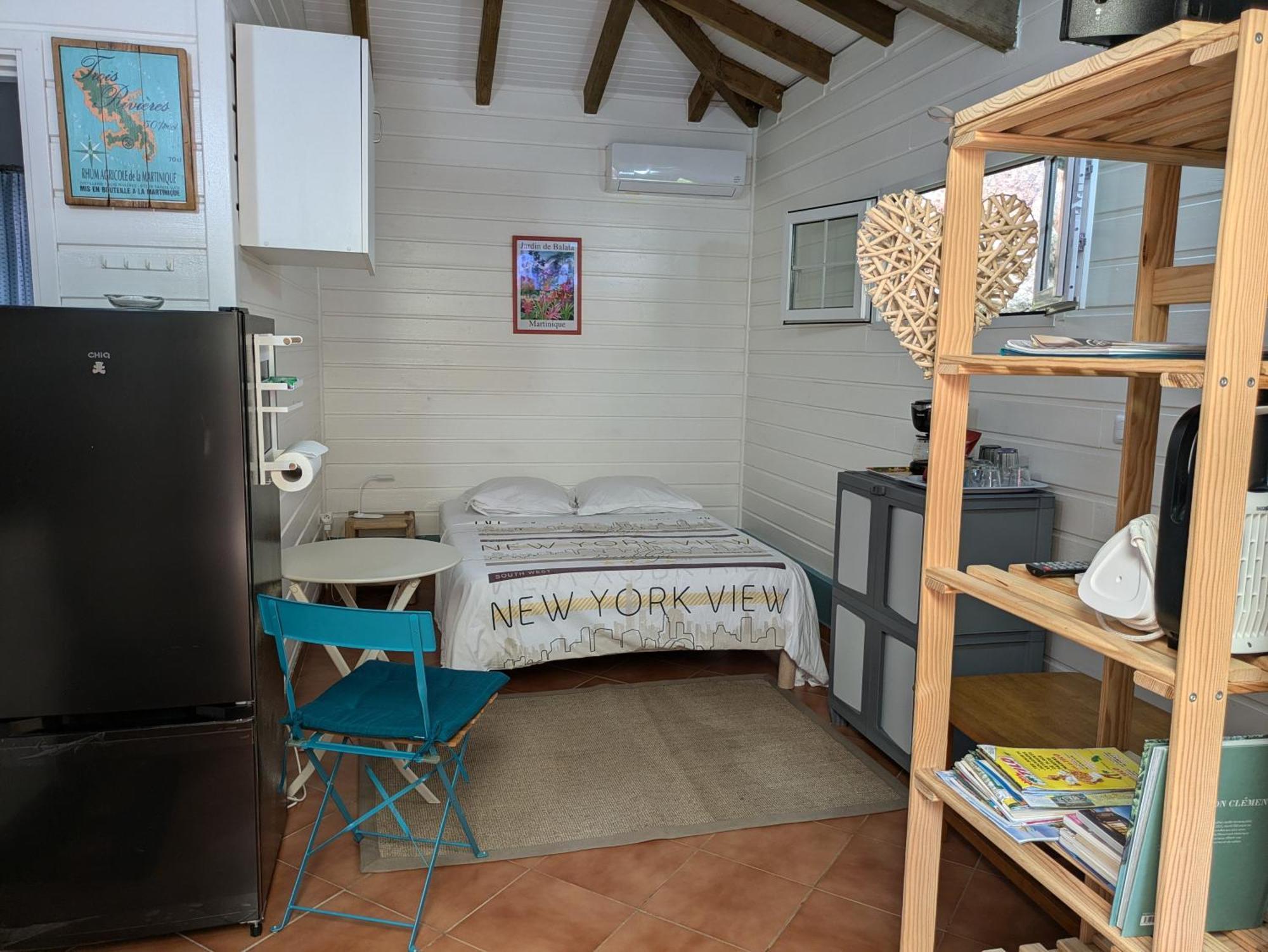 Le Marin - Bungalow Classe 3 Etoiles Tb Equipe & Confortable - Escapade En Couple - Paisible & En Toute Discretion - Wi-Fi - Climatisation - Calme & Serenite - Plages Du Sud, Centre De Carenage & Marina Du Marin Proche En Voiture - Acheminement Sur D Bagian luar foto